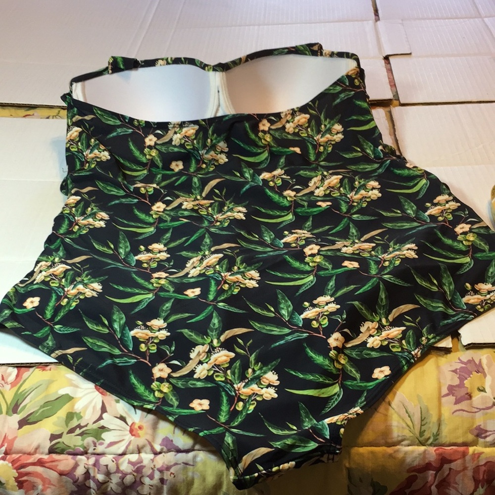 NWOT Dark Tropical One Piece Bathing Suit Size XXL - Picture 10 of 14